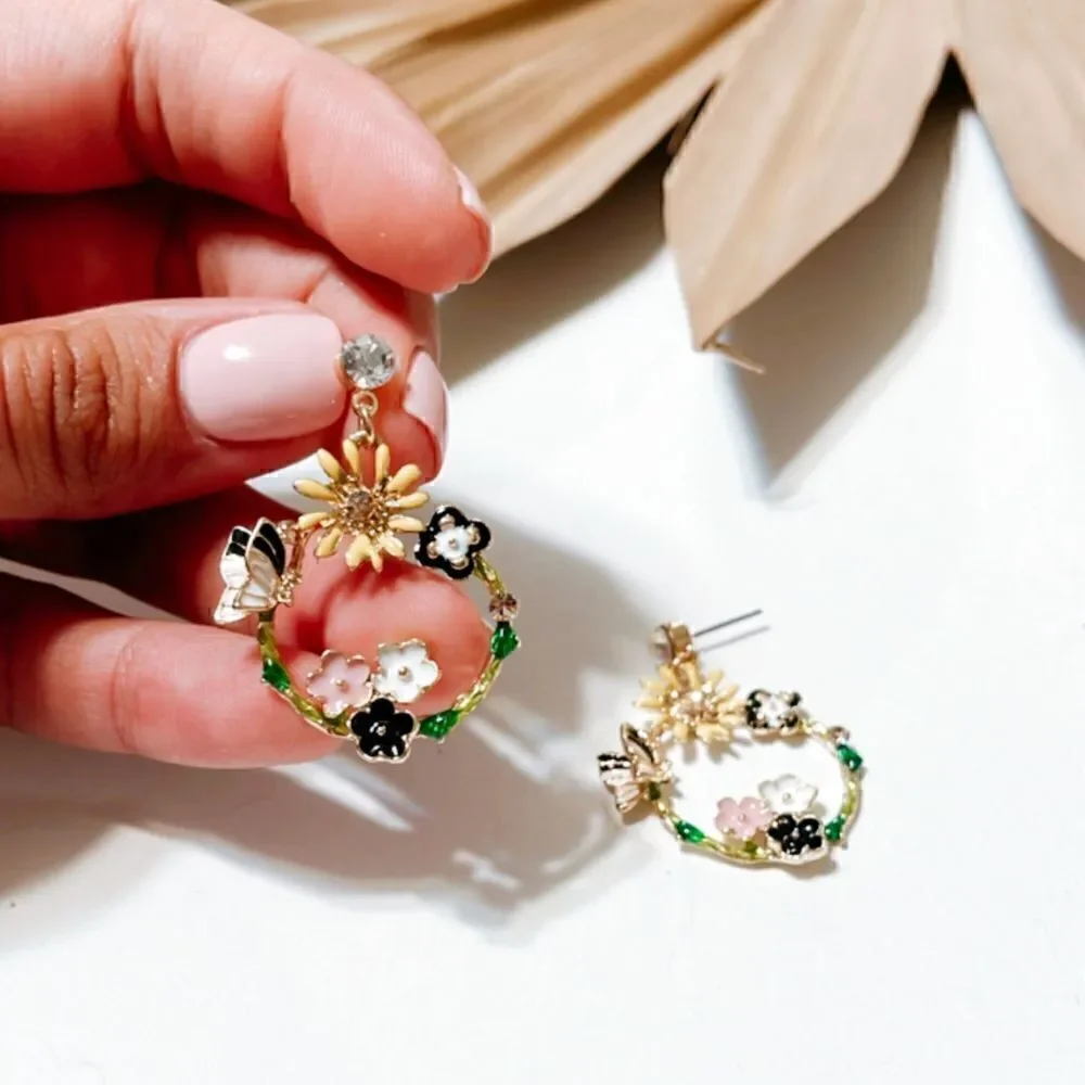 Flower dangle earrings #1097